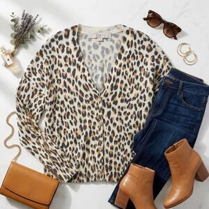 LOFT Leopard Print Cardigan Sweater M V-Neck Button Front Neutral Animal Print